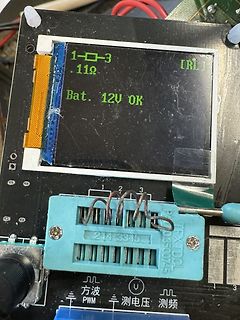 Leiterplatte mit LCD-Display und Steckverbinder