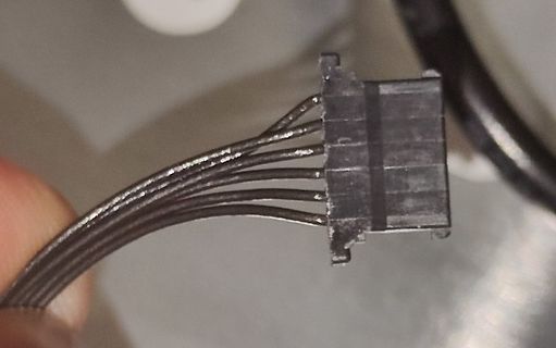 Flachbandkabel mit Anschlussstecker