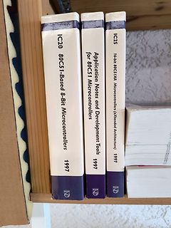 Drei Bücher über 80C51 Mikrocontroller