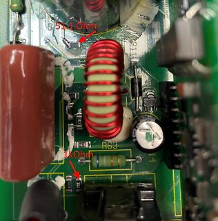 Nahaufnahme einer Leiterplatte mit elektronischen Bauteilen