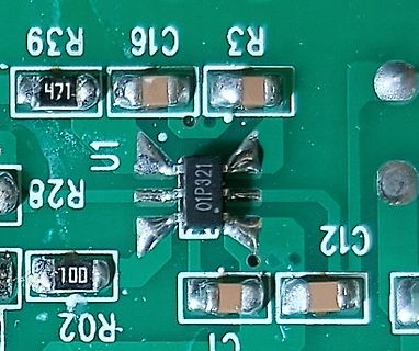 Nahaufnahme einer Leiterplatte mit SMD-Bauteilen
