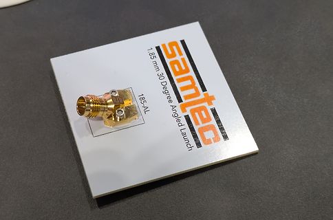 Samtec 1.85 mm 30 Degree Angled Launch Stecker