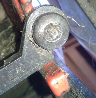 Nahaufnahme einer Metallverbindung oder eines Bolzens