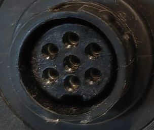 Nahaufnahme eines elektrischen Steckers oder Anschlusses