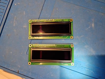 Zwei LCD-Module auf Leiterplatten
