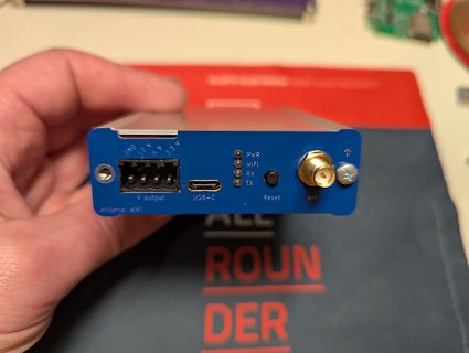 Rückseite eines AllSerial WiFi Moduls