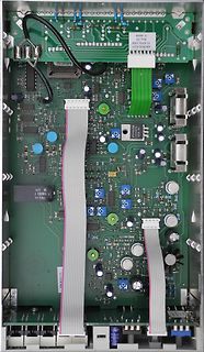 Leiterplatte mit Flachbandkabeln und elektronischen Bauteilen