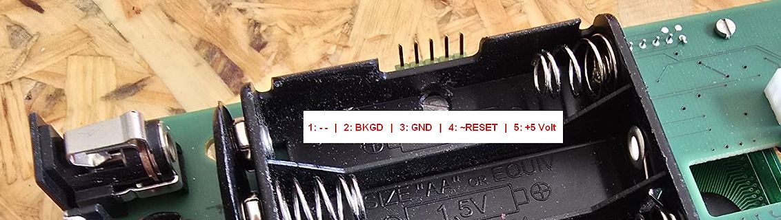 Nahaufnahme einer Leiterplatte mit Batteriefach