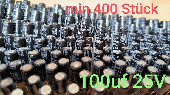 Haufen Elektrolytkondensatoren