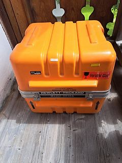 Oranger Transportkoffer von Hewlett Packard