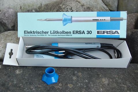 Verpackung und Inhalt eines ERSA 30 Lötkolbens