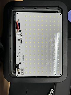 LED-Matrix-Platine in Gehäuse