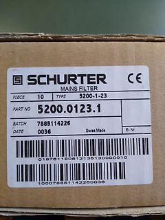 Etikett eines Schurter Mains Filter
