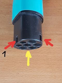 Nahaufnahme eines Steckers mit Markierungen