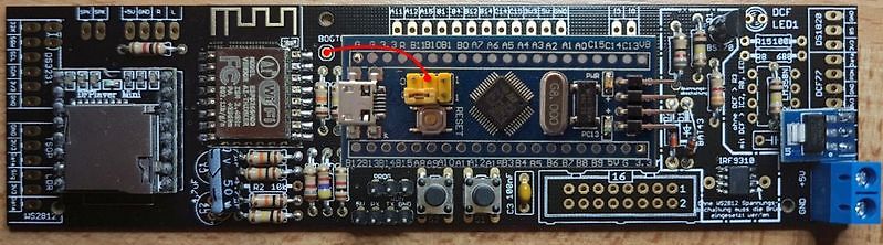 Bestückte Leiterplatte mit Mikrocontroller und DFPlayer Mini