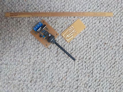 Leiterplatten mit Bauteilen und Lötpads