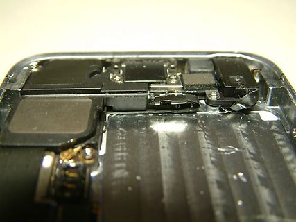 Innenansicht eines geöffneten elektronischen Geräts