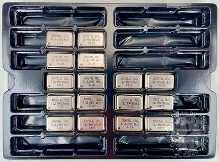 Mehrere Quarzoszillatoren in einer Kunststoffverpackung
