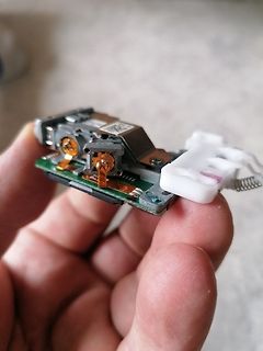 Elektronisches Bauteil auf einer Leiterplatte