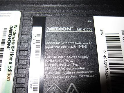 Typenschild eines Medion Notebooks