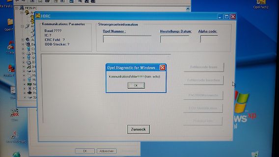 Abfotografierter Bildschirm mit Opel Diagnose-Software Fehlermeldung