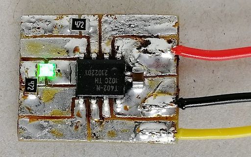 Geätzte Leiterplatte mit IC und LEDs