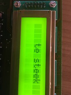 LCD-Display auf Leiterplatte mit Text