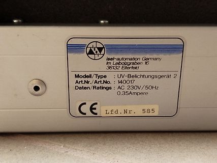 Typenschild eines UV-Belichtungsgeräts