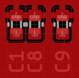 Ausschnitt eines PCB-Layouts mit Kondensatoren
