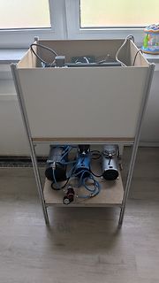 Aufbau mit Pumpen und Behälter