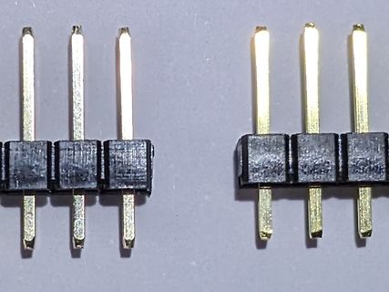 Zwei 2x3 Stiftleisten mit Goldkontakten