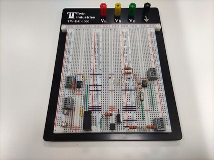 Aufbau auf einem Breadboard-Modul