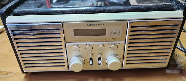 United Compact Disc Player