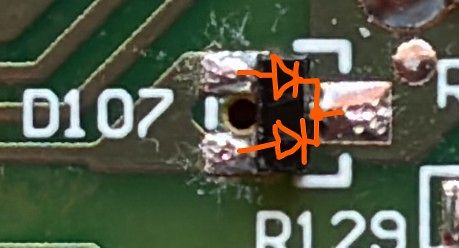Nahaufnahme einer Leiterplatte mit Diode D107
