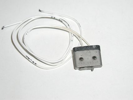 Mikroschalter mit Kabeln
