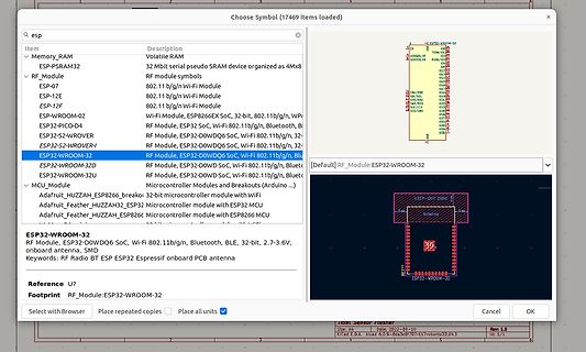 Software-Fenster mit Bauteil-Auswahlliste und PCB-Layout