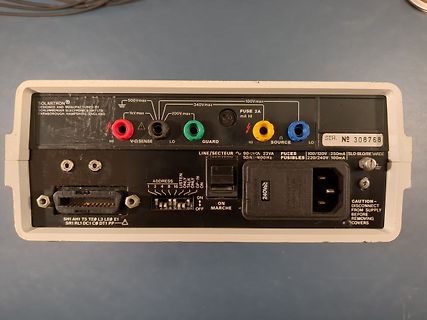 Rückseite eines Solartron-Messgeräts
