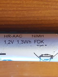 Aufschrift einer NiMH-Batterie
