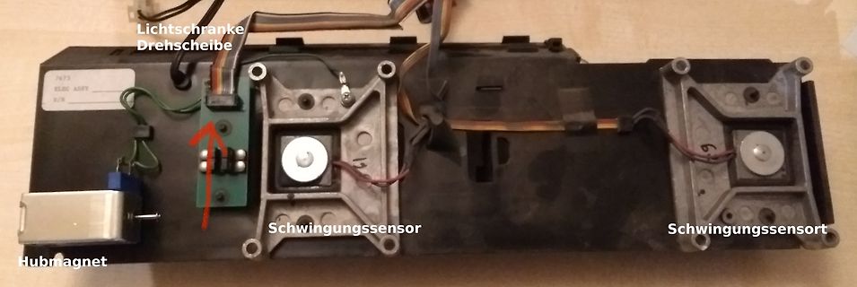 Elektronikkomponenten und Sensoren auf Gehäuse