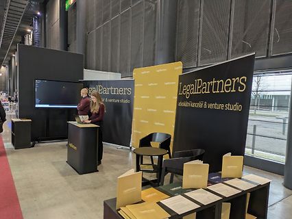 Messestand von LegalPartners