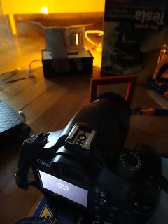 Canon Kamera auf einem Tisch