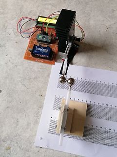 Aufbau eines Pendels mit Mikrocontroller und Display