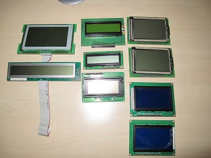 Verschiedene LCD-Displays auf Leiterplatten