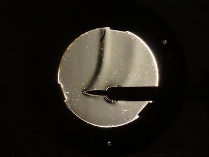 Mikroskopische Aufnahme einer Metallspitze