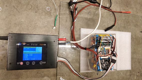 Balance Charger für RC Modelle mit Display und Verdrahtung