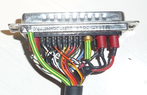 D-Sub Stecker mit Kabelbaum
