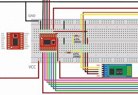 Breadboard Aufbau mit Motortreiber und Bluetooth Modul