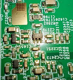 Makroaufnahme einer Leiterplatte mit SMD-Bauteilen