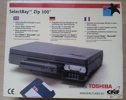Verpackung eines SelectBay Zip 100 Laufwerks