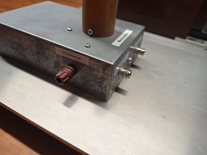 Messbox mit Beschriftungen